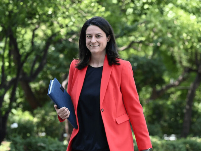 Αλλάζουν όλες οι διοικήσεις στο Δημόσιο. Πως θα γίνουν οι επιλογές νέων διοικητών. Τα νέα κριτήρια που θέτει η κυβέρνηση