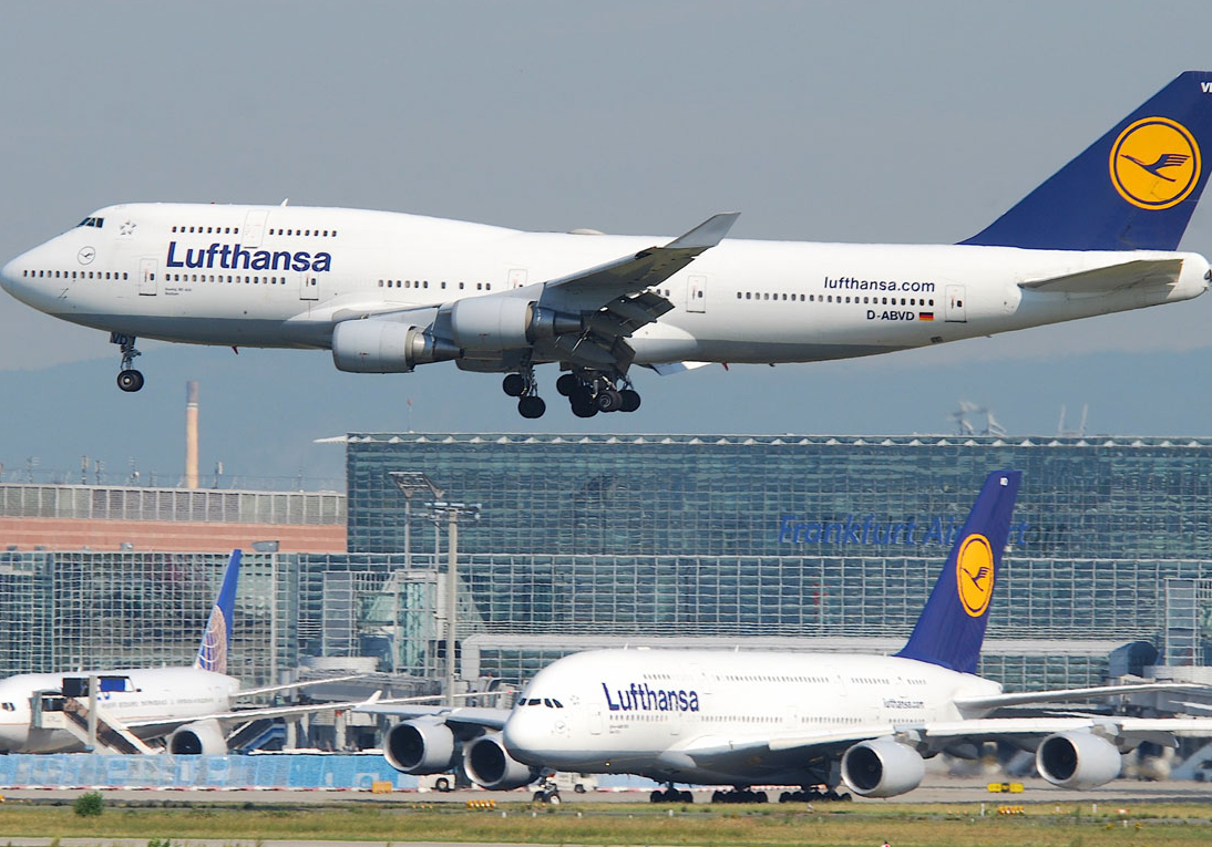 ΑΕΡΟΠΟΡΙΚΟΣ ΣΕΙΣΜΟΣ: 1.100 πτήσεις ακυρώνονται – Η εκτόξευση της τιμής καυσίμων φέρνει χάος στις μεταφορές