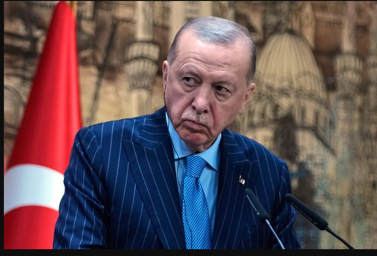 Η Ευρώπη βάζει όρια στην Άγκυρα — τι χάνει η Τουρκία από το πάγωμα της ενταξιακής προοπτικής