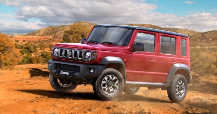 Teaser εικόνα του Jimny Rhino πεντάθυρο με ρετρό γραφικά, νέες ζάντες και το μπροστινό τμήμα σε πρώτο πλάνο