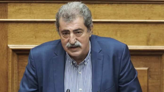 090789121810012312212212120.jpg Ο Πολάκης κατά ΣΥΡΙΖΑ σε έντονη ομιλία, στιγμιότυπο με φόντο την αμηχανία της Κουμουνδούρου
