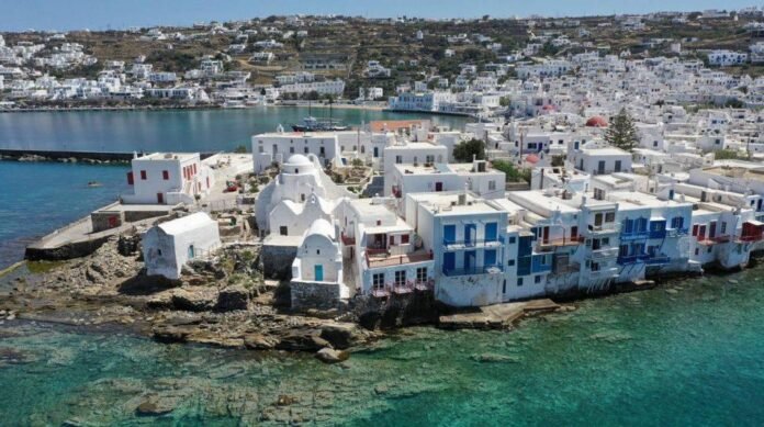 Ειδικό Χωροταξικό Τουρισμού: διαφωνίες φορέων για κλίνες και φέρουσα ικανότητα