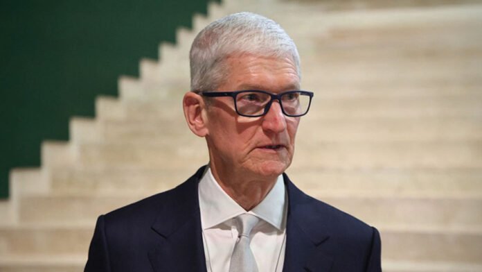αποχώρηση Τιμ Κουκ Apple: Τζον Τέρνους νέος CEO από 1η Σεπτεμβρίου σε κρίσιμη εποχή AI