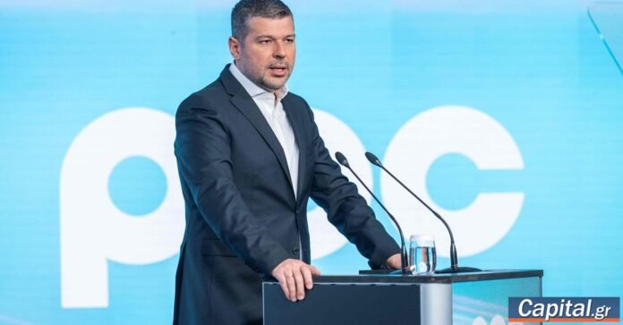 4d1834799c3f42ec9e222749a34f3670.jpg Τελετή στο Euronext Athens με τον Γιώργο Στάσση στην πλατφόρμα, σηματοδοτώντας την ΑΜΚ ΔΕΗ και εισαγωγή νέων μετοχών
