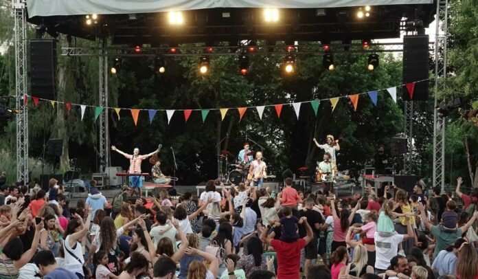 Burger Project Κήπος Μεγάρου — συναυλία και DJ set στον κήπο του Μεγάρου Μουσικής
