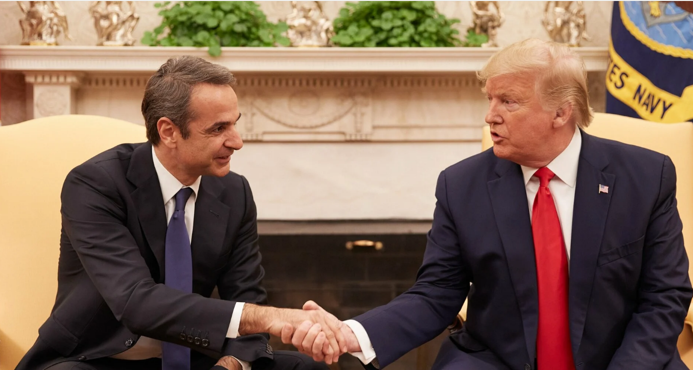 Politico: Τραμπ – Ελλάδα -Το παρασκήνιο της μεγάλης προσέγγισης με τις ΗΠΑ και ο κομβικός ρόλος της Κίμπερλι Γκίλφοϊλ. Η σημασία της πιθανής επίσκεψης Τράμπ