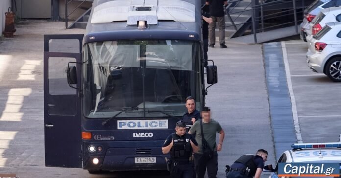 a88415fb74e947ee9742596362d90a00.jpg Υπόθεση παράνομες επιδοτήσεις ΟΠΕΚΕΠΕ στην Κρήτη: απολογίες, προφυλάκιση και εγγυήσεις για τους κατηγορούμενους