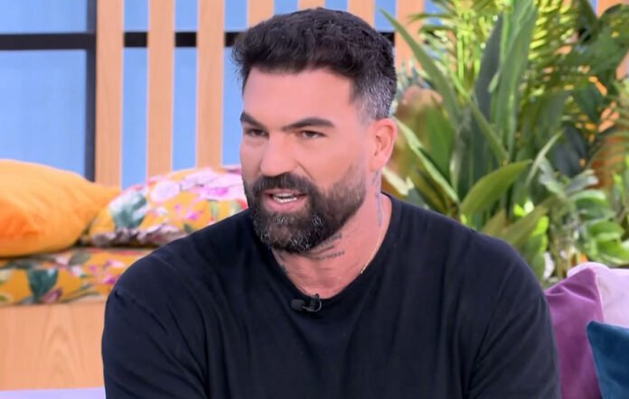 alexandrou-1.jpg Ο Δημήτρης Αλεξάνδρου στο πλατό της «Super Κατερίνα» μιλά για τον γιο του και την προσωπική του ζωή - Δημήτρης Αλεξάνδρου σχέση