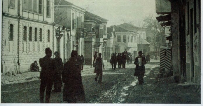 Χάρτες και φωτογραφίες του οδικού δικτύου 1928 και του σχεδίου Μακρή για την οδοποιία