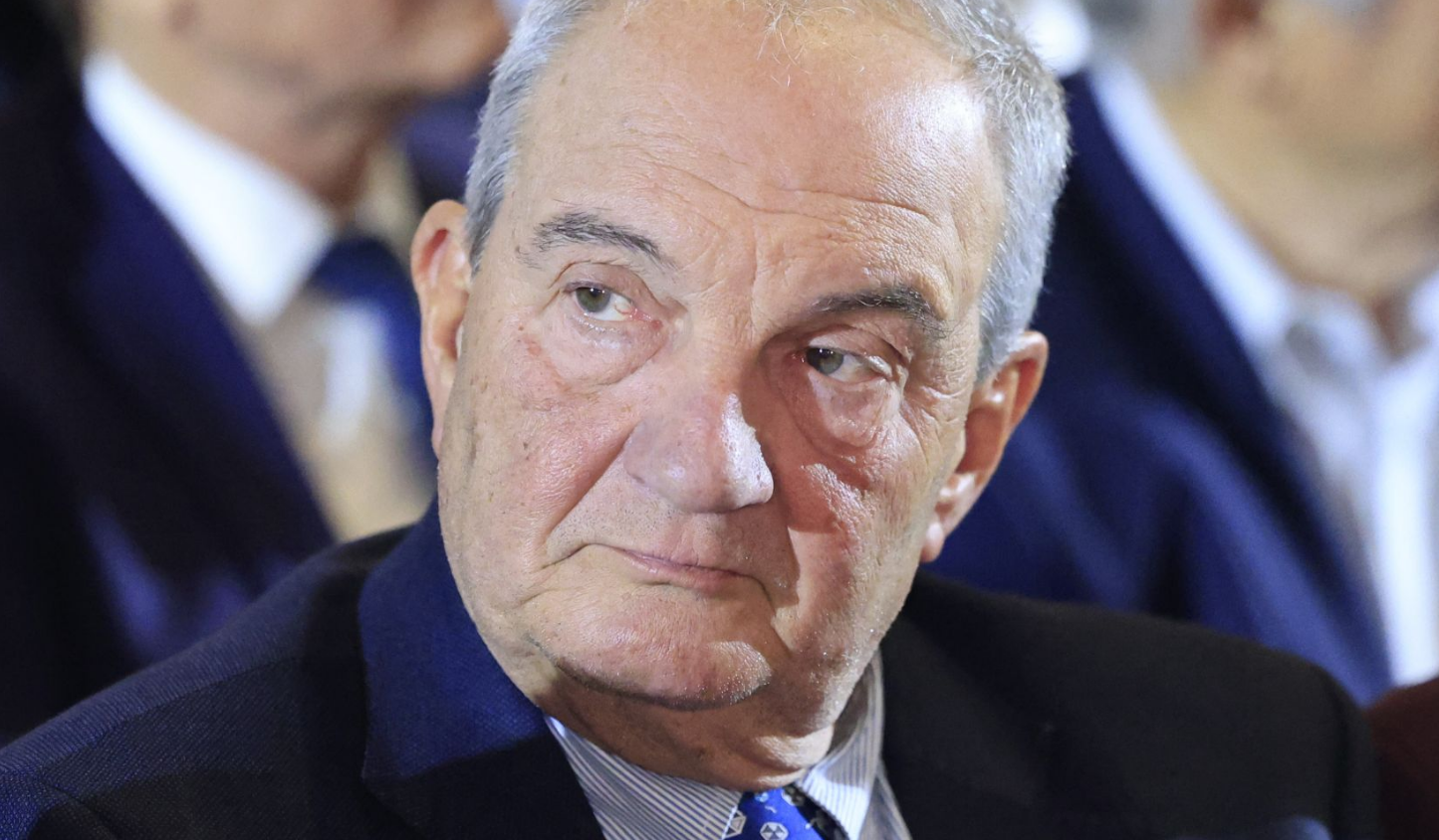 Βόμβα Καραμανλή στο συνέδριο της ΝΔ: Ο Άνθρωπος που έσπρωξε τη χώρα στα μνημόνια, ζητά τα ρέστα απο το Μητσοτάκη. Το οχι στο συνέδριο
