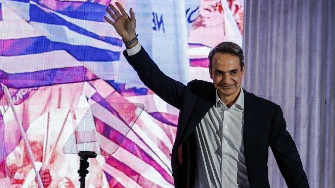 Συναγερμός στη ΝΔ: Ο Μητσοτάκης πατά γκάζι σήμερα για εκλογική ετοιμότητα και στέλνει μήνυμα υψηλής συσπείρωσης. Τι θα πεί στο τριήμερο συνέδριο  στο Metropolitan Expo