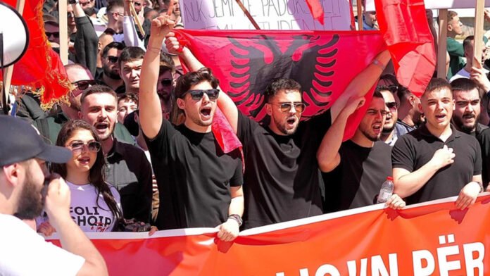 skopia19a.jpg