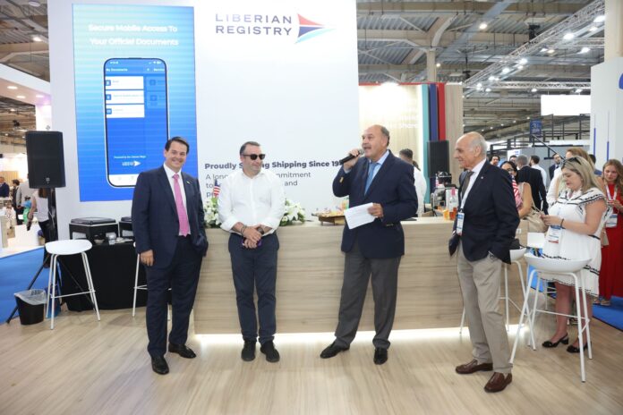 1780571709672.jpg Φωτογραφία από τη βράβευση του Χάρης Βαφειάς Λιβερία στα Ποσειδώνια 2026 με αναφορά στον στόλο των 50 πλοίων