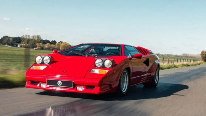 Lamborghini Countach 25th Anniversary με 1.791 χιλιόμετρα σε άριστη κατάσταση προς πώληση