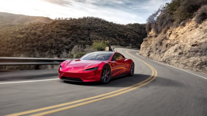 260608123926_Tesla-Roadster-3.jpg Tesla Roadster καθυστέρηση: Το ηλεκτρικό supercar μετατίθεται για Αύγουστο καθώς δοκιμάζεται τεχνολογία SpaceX