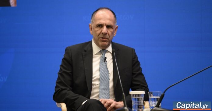 Συνάντηση του Πατριάρχη Ιεροσολύμων Θεόφιλου με τον ΥΠΕΞ και υπογραφή μνημονίου για την πολιτιστική κληρονομιά