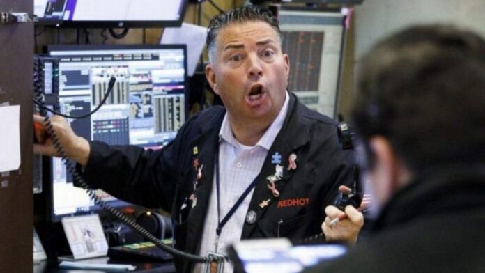 πτώση Nasdaq και επιπτώσεις στις αγορές μετοχών και bitcoin