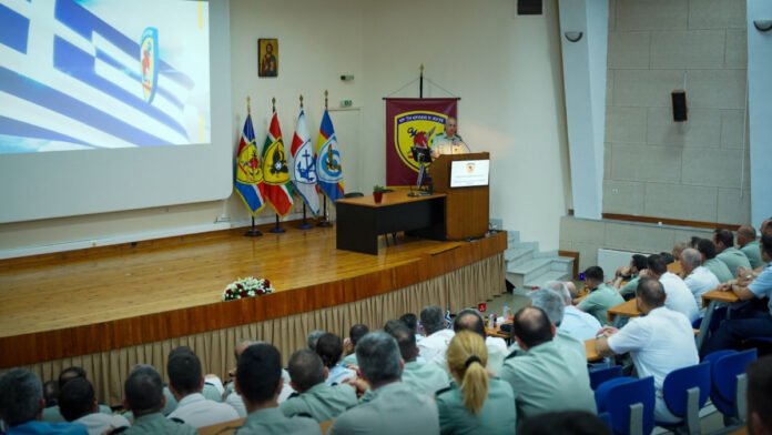 arxigosepiskepsi34.jpg επίσκεψη Χούπης ΑΔΙΣΠΟ: ο Αρχηγός ΓΕΕΘΑ απευθύνεται στους σπουδαστές στην Ανώτατη Διακλαδική Σχολή Πολέμου στη Θεσσαλονίκη