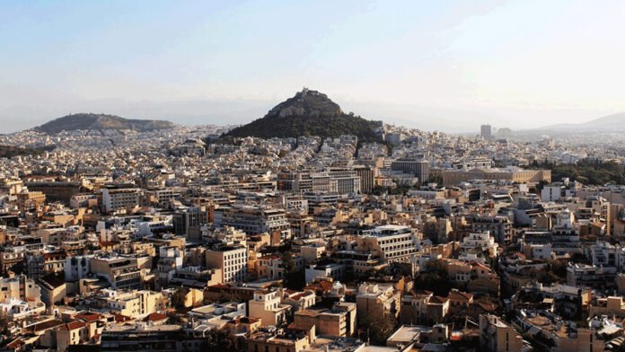 Γραφική απεικόνιση: ενοίκια στην Αθήνα απορροφούν πάνω από το μισό εισόδημα, άνοδος ενοικίων +65%