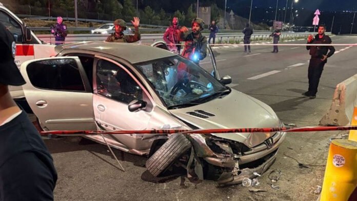 Επίθεση με όχημα στη Δυτική Όχθη κοντά σε οικισμό, τραυματίες και ασθενοφόρα στο σημείο