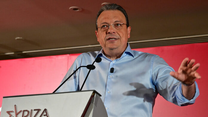 Η εικόνα από το συνέδριο του ΣΥΡΙΖΑ-ΠΣ: η συμπόρευση με Τσίπρα εγκρίνεται και υπογραμμίζεται από την πρόταση Φάμελλου