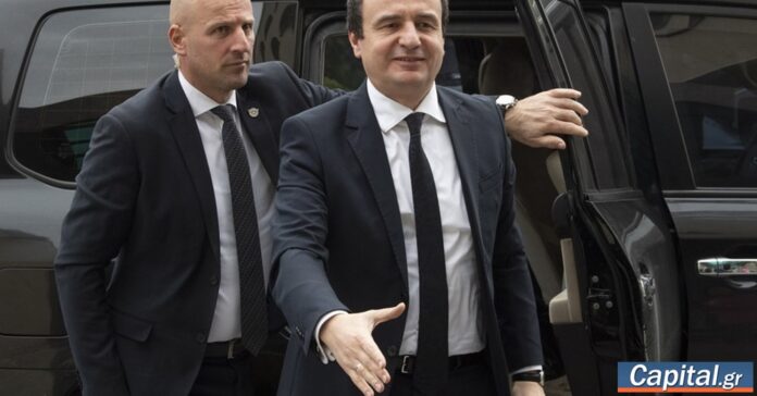 ff9914fdc79b4f5f9846a921fc740ec9.jpg Ψηφοδέλτια και ψηφοφόροι στις εκλογές στο Κόσοβο με αναφορά στο 42,3% της Αυτοδιάθεσης