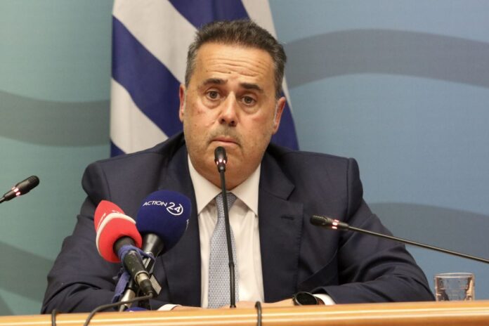 Νομοθετική ρύθμιση για στήριξη παραγωγών ΑΠΕ και στόχος 700 MW αποθήκευσης